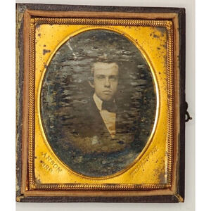 1/6th Plate Daguerreotype Of A You Man Anson 589 Broadway In A Union Case